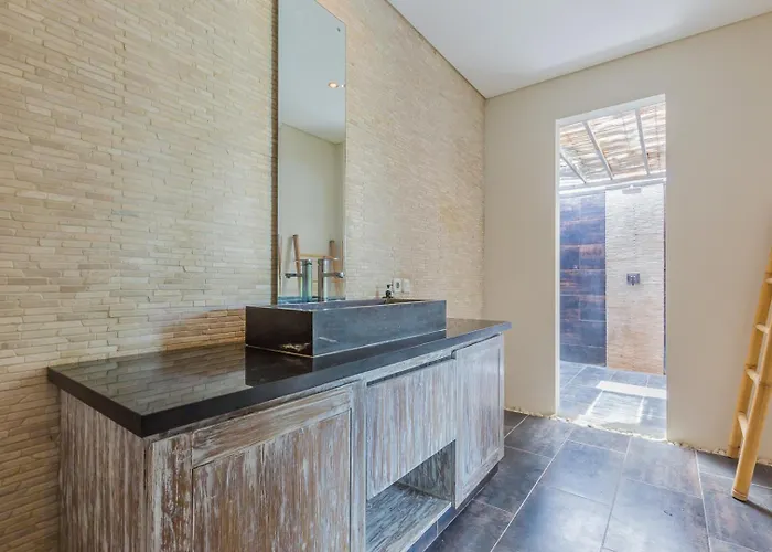 Beautiful Huge 4 Bedrooms In