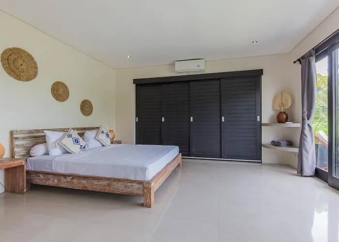Villa Beautiful Huge 4 Bedrooms In